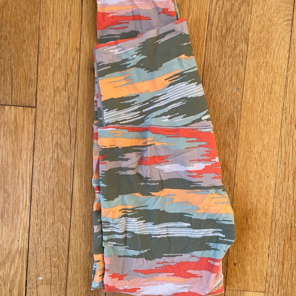 Aerie camo 7/8th legging